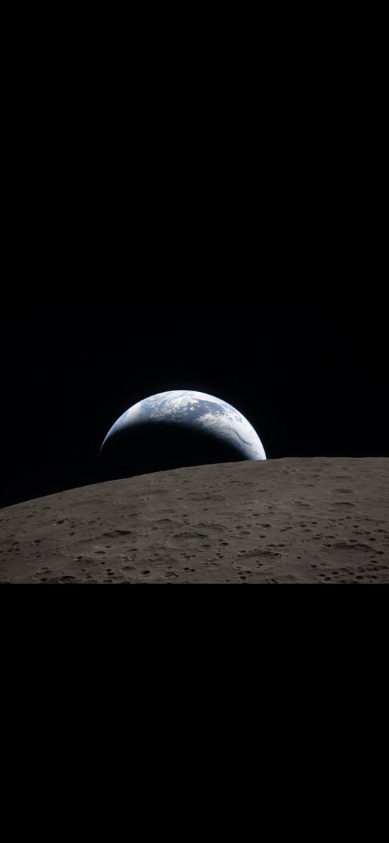 Apollo 8 (1968), Artemis 2 (2026). Ontroerend mooi.