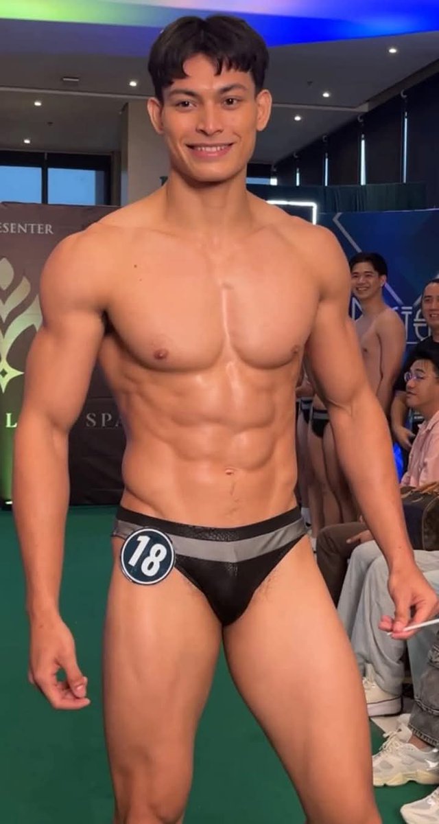 hottieguysPH's tweet photo. Oliver Eugen Kretz 😋🥵🔥💦 https://t.co/bDRYKFfxkp