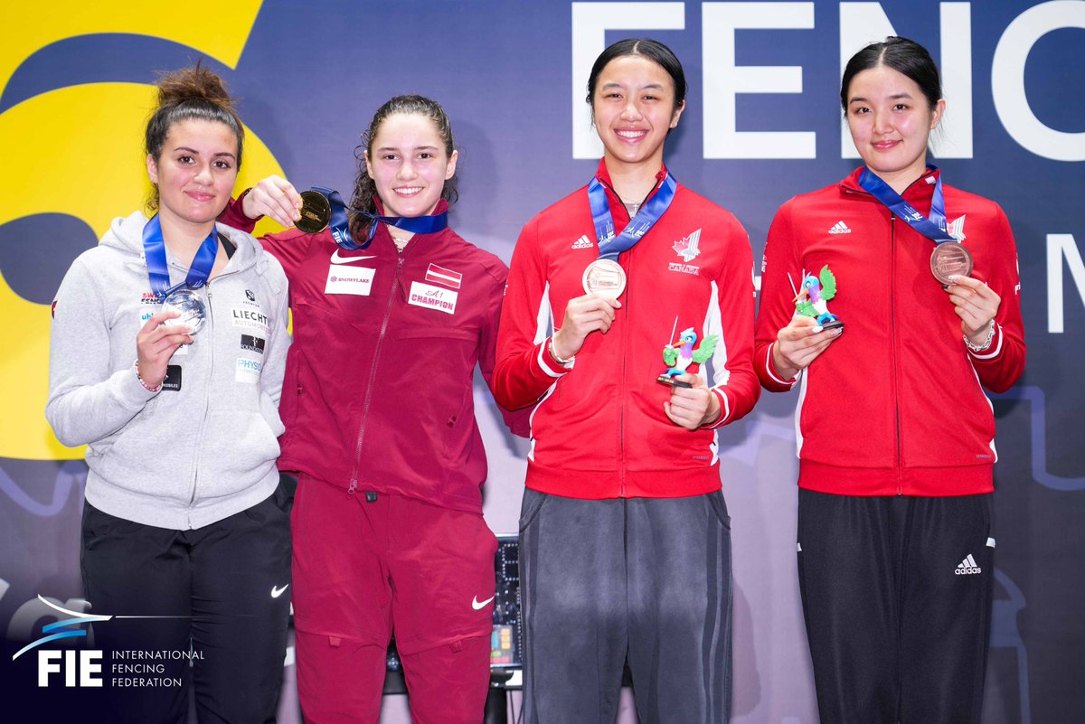 FIE_fencing's tweet image. 🎉Congratulations to the Rio Junior Women’s Individual Epee World Championships medallists 🇧🇷👏🏼

🥇Sofija Prosina 🇱🇻
🥈Louna Magda Maiga 🇨🇭
🥉Nicole Xuan 🇨🇦
🥉Ruien Xiao 🇨🇦

📸 Bizzi / Augusto Bizzi &amp;amp; Eva Pavia &amp;amp; Luca Pagliaricci  &amp;amp; Zsolt Nekifor

#esgrima #fencing #escrime