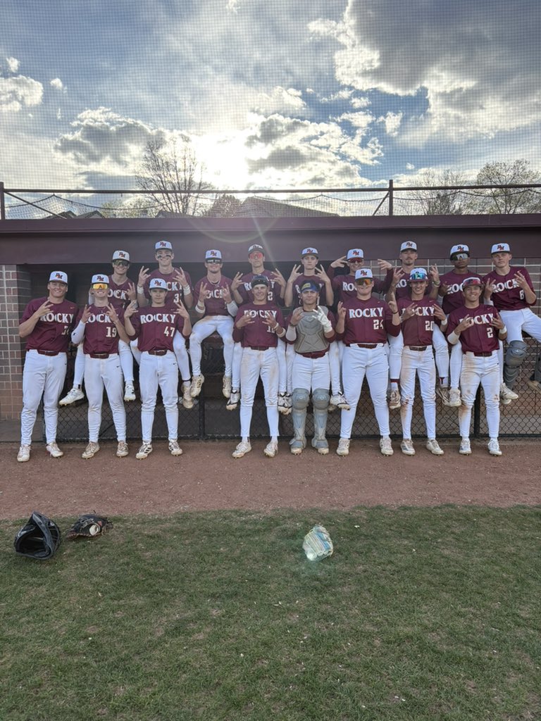 rocky_baseball's tweet photo. 8-2 W over Poudre! 

@Kai_Wagner2 W, 6 IP, 10 Ks, 1 ER

Eli Murphy 2-3, 3 RBIs
@champ_rivera 2-3, 2 runs scored 

#fam #dubsquad https://t.co/HY04gkNvEp