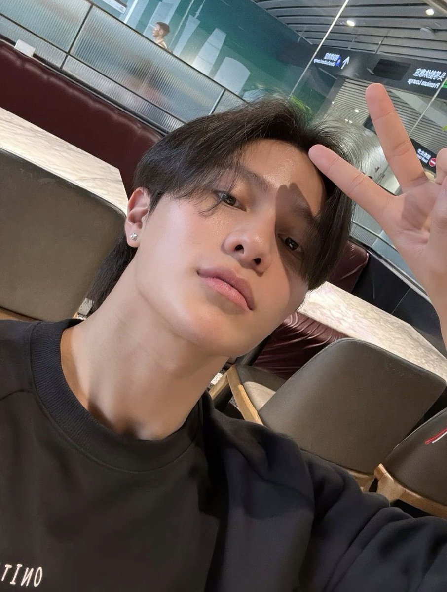 nell🪽 tweet media