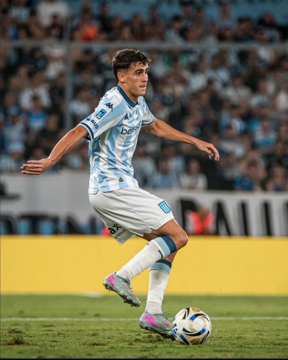 Que cumplidor Ezequiel Cannavo, cosa seria si mantiene el nivel.