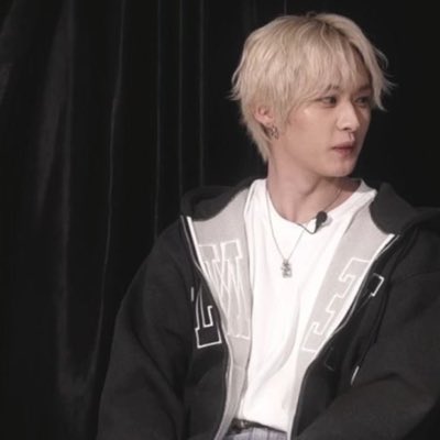 ‎ 愛 Zen tweet media