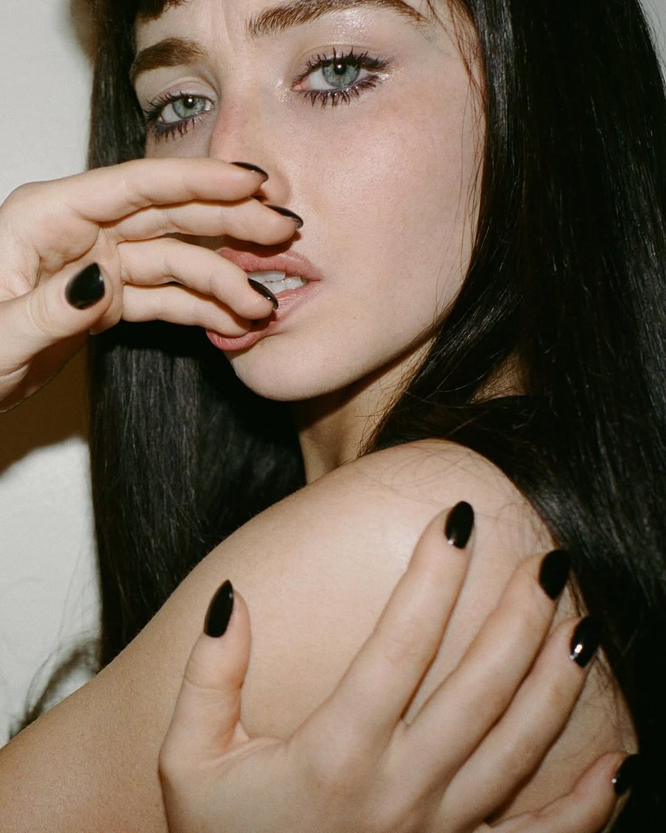 𝐏𝐫𝐢𝐜𝐢𝐥𝐥𝐚 𝐇𝐚𝐥𝐥𝐢𝐰𝐞𝐥𝐥 tweet media