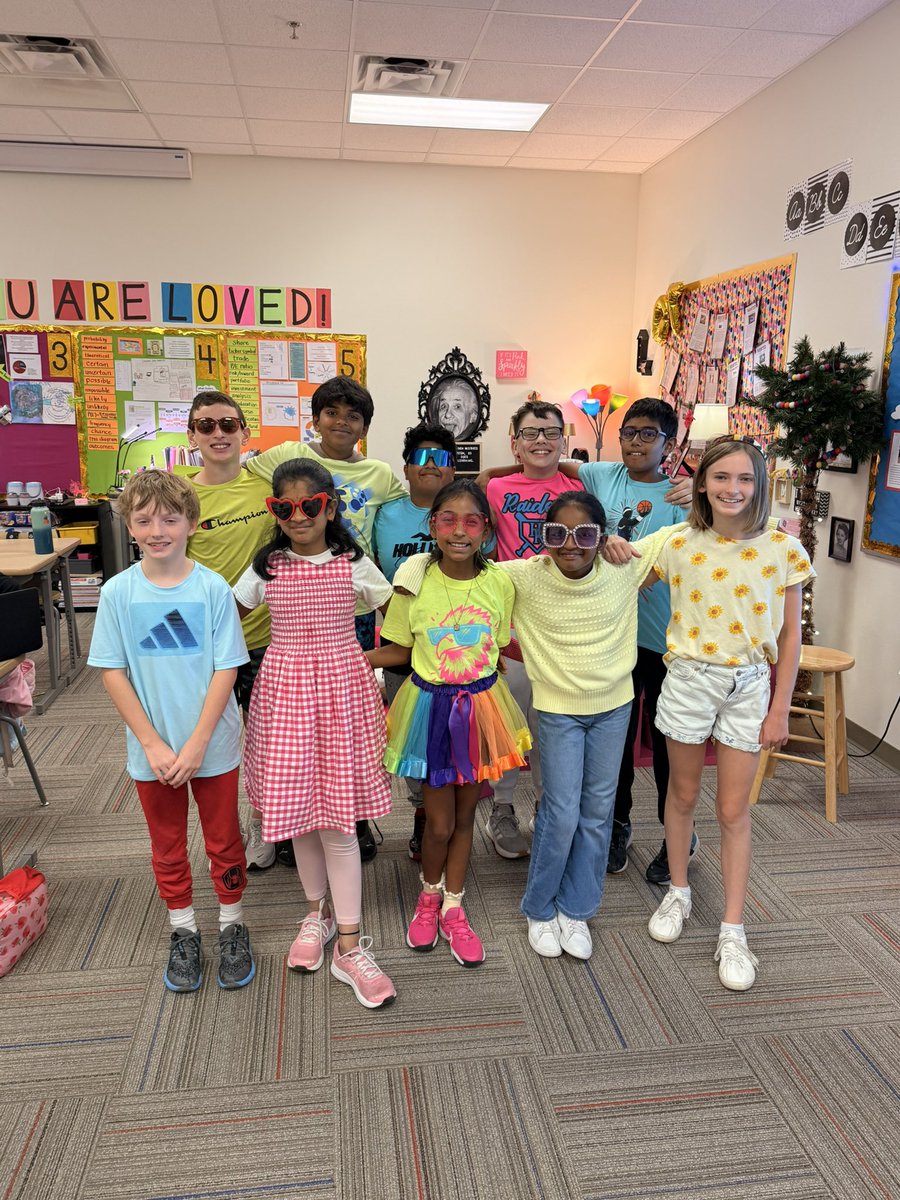 HughesGT100's tweet photo. Bright minds, bright ideas, and bright futures are being celebrated this week during Texas’ GT Awareness Week! 💡#WhyGT @HEBexcellence @hugheselem @ProsperISD https://t.co/a4S6sjL4Lt