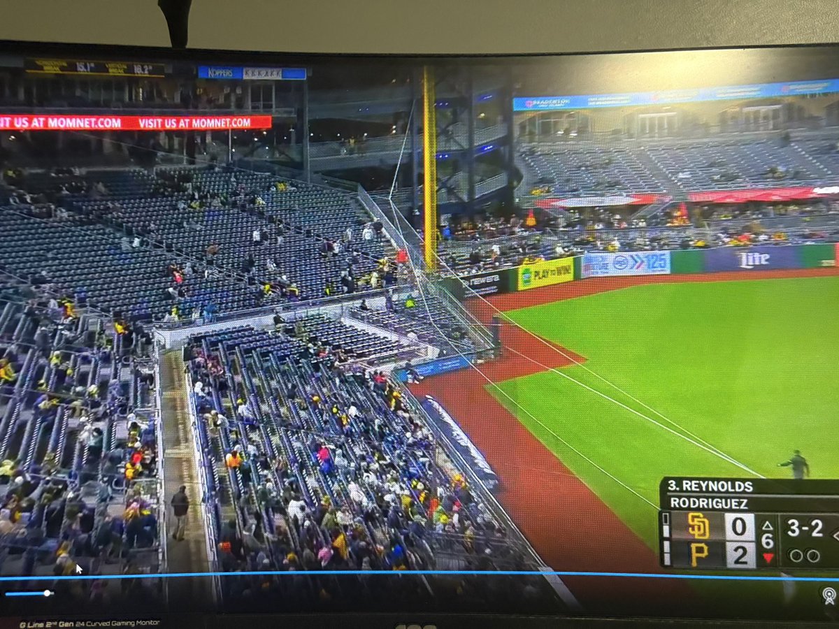 Tom 🏴 tweet media