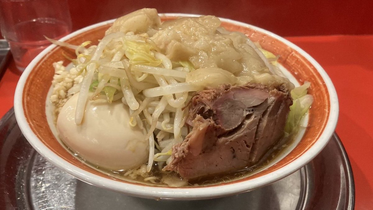 スタッフA tweet media