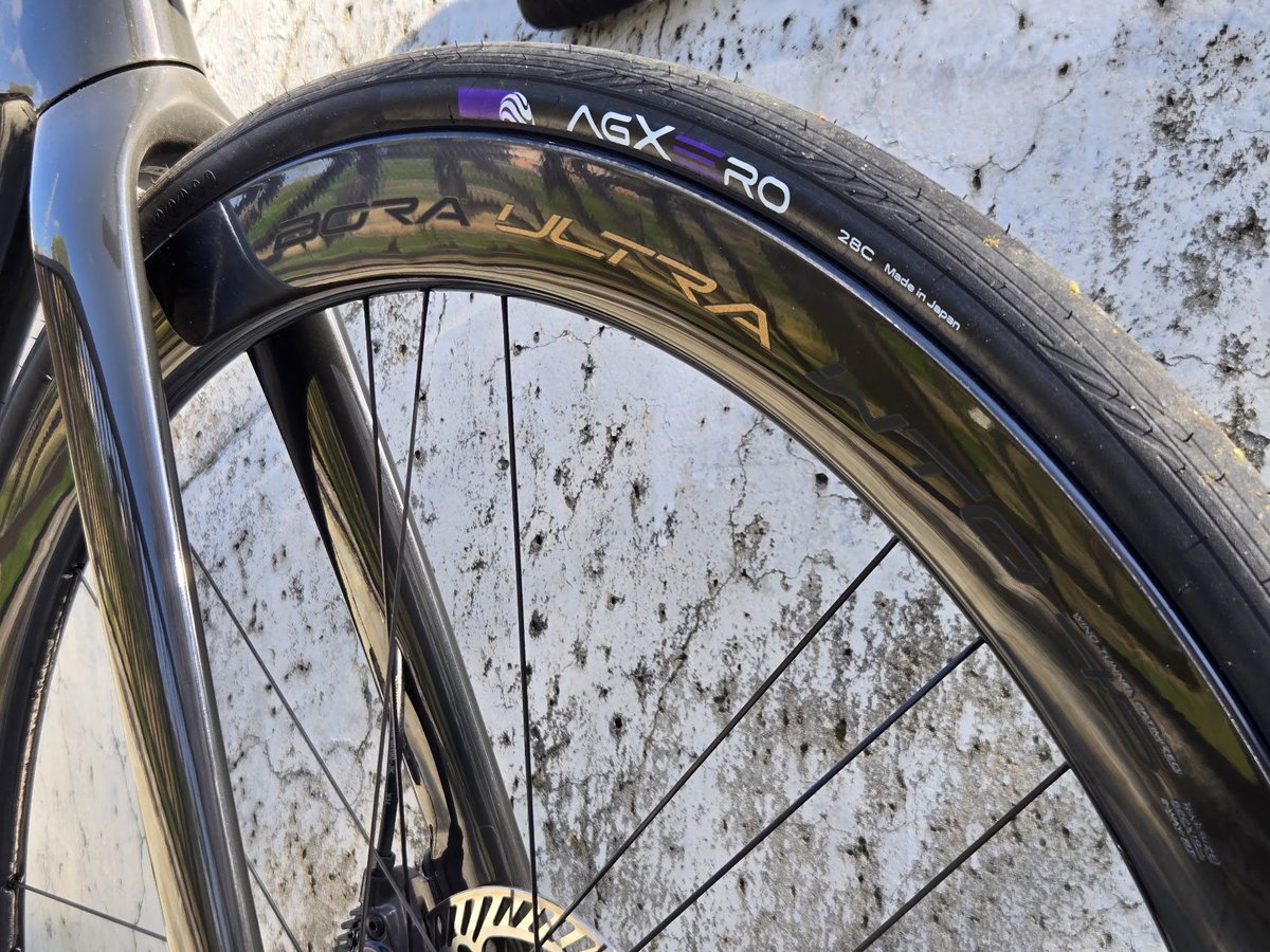 すくみずさん tweet media