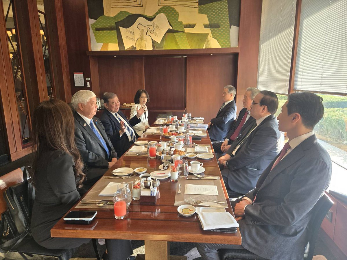 石破茂 tweet media