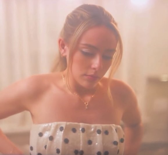 Danielle Rose Russell News! tweet media