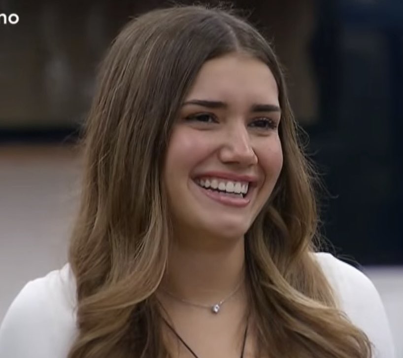 ffacts__'s tweet photo. Bancas el juego de Lola? #Granhermano 

❤️ SI
🔁 NO https://t.co/8jywwATrr1