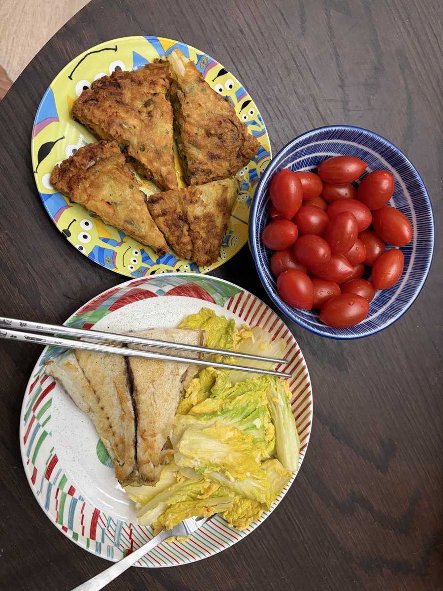 偶爾自己下廚。