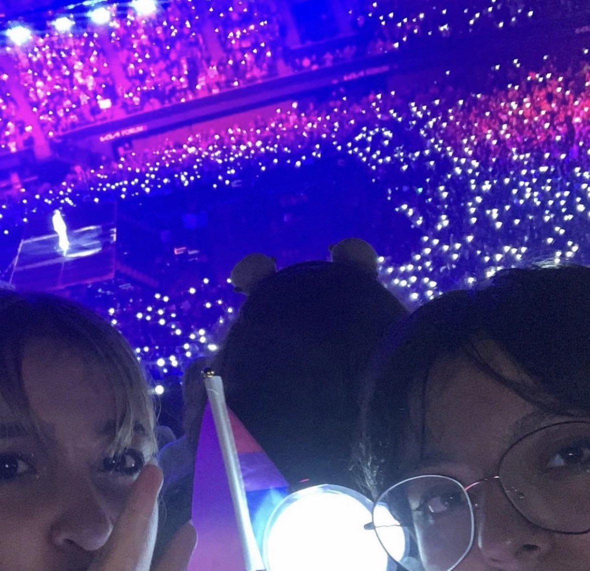 dante⁷ IS SEEING BTS AGAIN tweet media