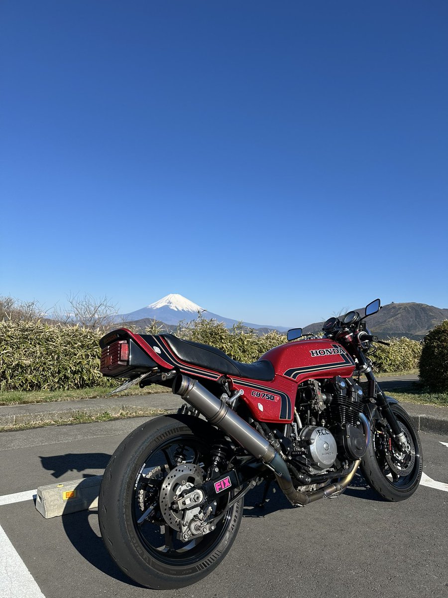 CB750F_'s tweet photo. 箱根→椿→熱海→伊豆スカ
西伊豆行って沼津で飯食って帰る https://t.co/SVRznfSgJO