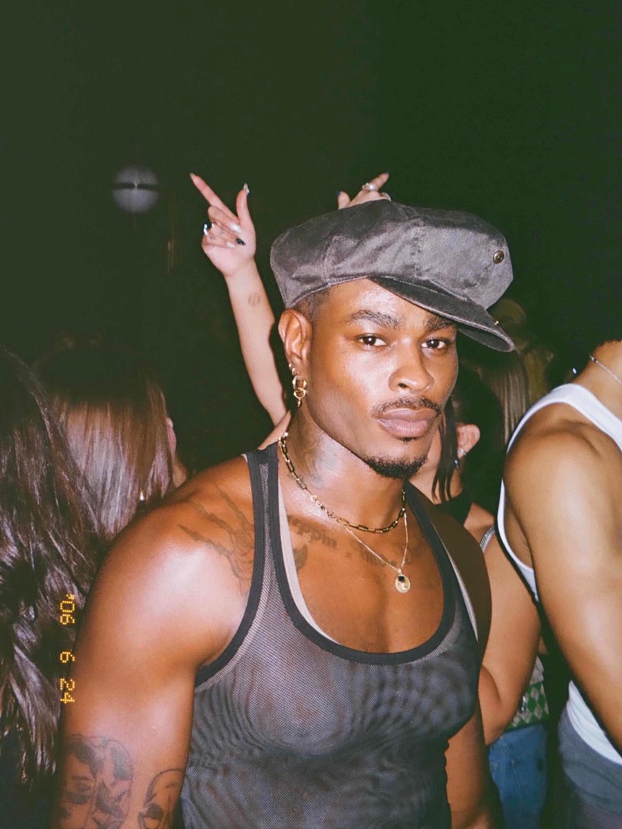 Nico Losado (@nico_knowsbest) on Twitter photo 