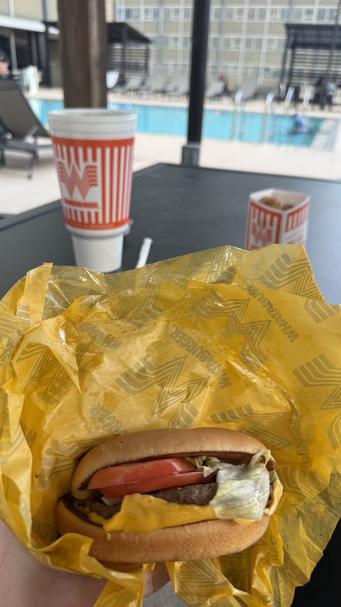 𝕭𝖗𝖊𝖓 tweet media