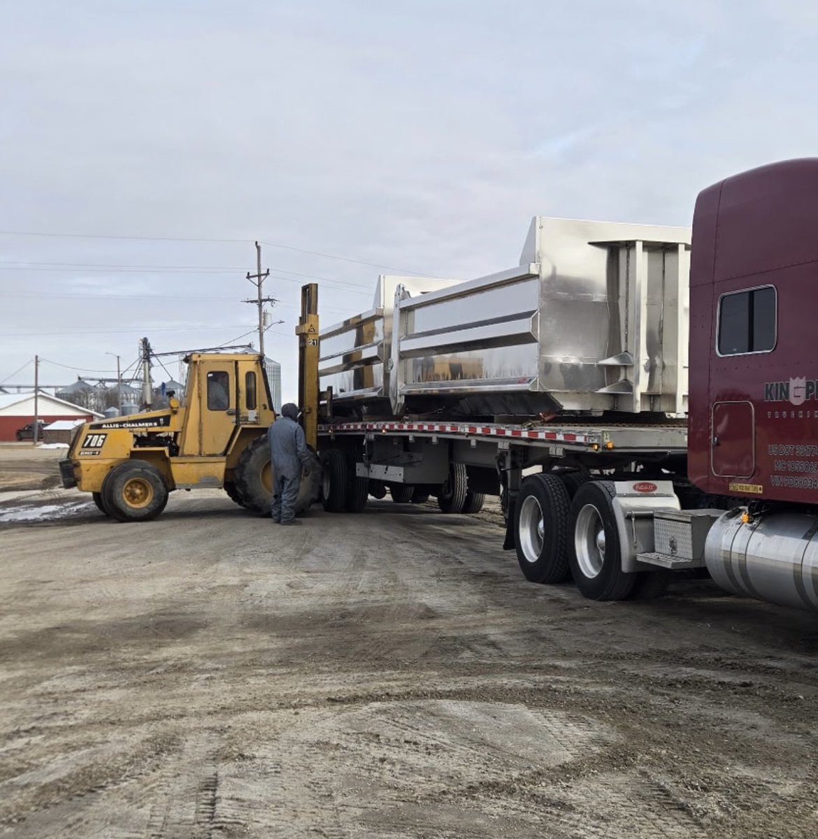 Two aluminum gravel boxes out the door.

Lightweight. No rust. Built to work.

If your current box is costing you payload or downtime, fix it.

Reiten Inc
Call or DM to get yours built.

#DumpTruck #HeavyHaul #contruction