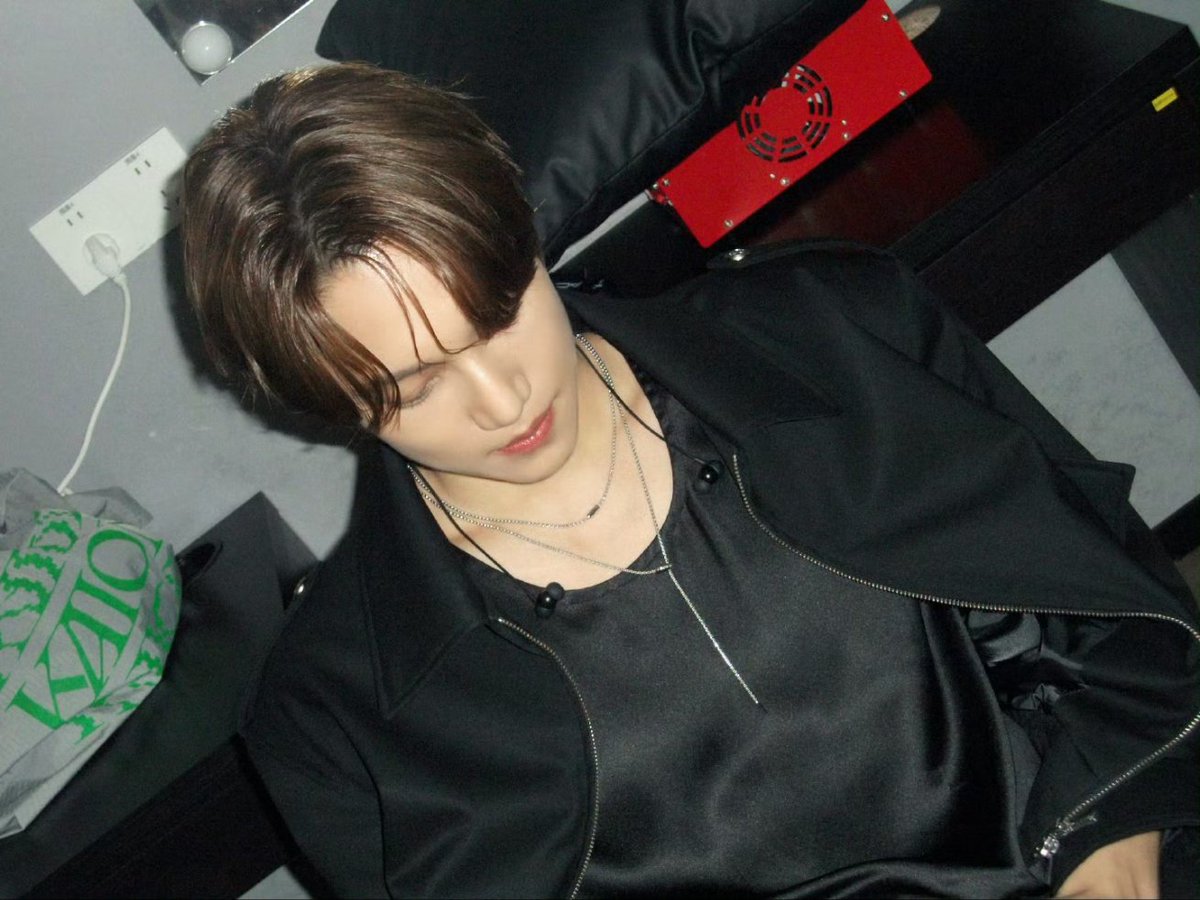 teambeartiful's tweet photo. [INFO] Actualizacion de EXO en Weibo con #KAI 

📸

@weareoneEXO #EXO https://t.co/dl1kq5Rkzv