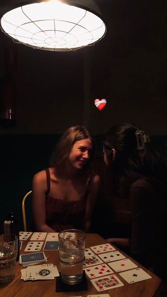 manon ⚢ tweet media