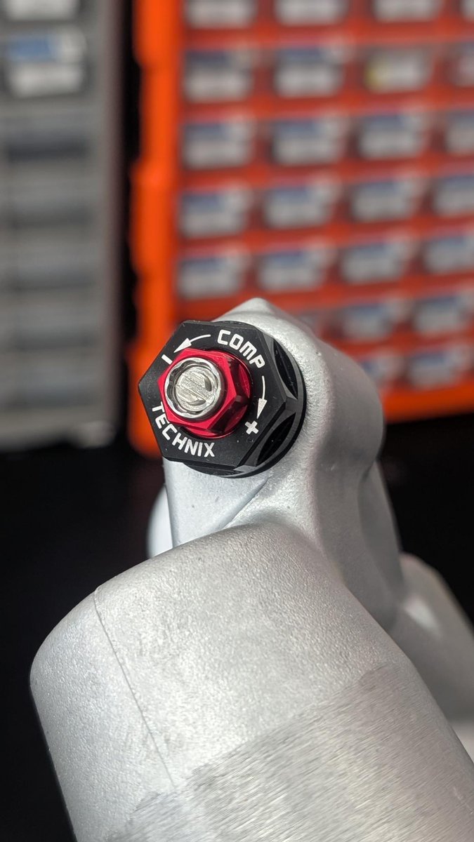 有限会社テクニクス tweet media