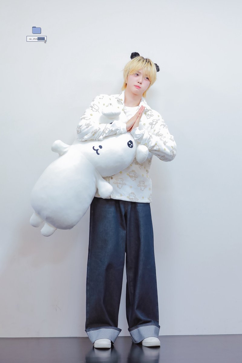 ebidntt13's tweet photo. 260403 🐼˙˚ʚ(ᐡ⸝⸝o̴̶̷̤ ﻌ o̴̶̷̤⸝⸝ᐡ)ɞ˚˙🐶 #김성준 #idntt #아이덴티티 #kimseongjun https://t.co/u5vGP1pgUB