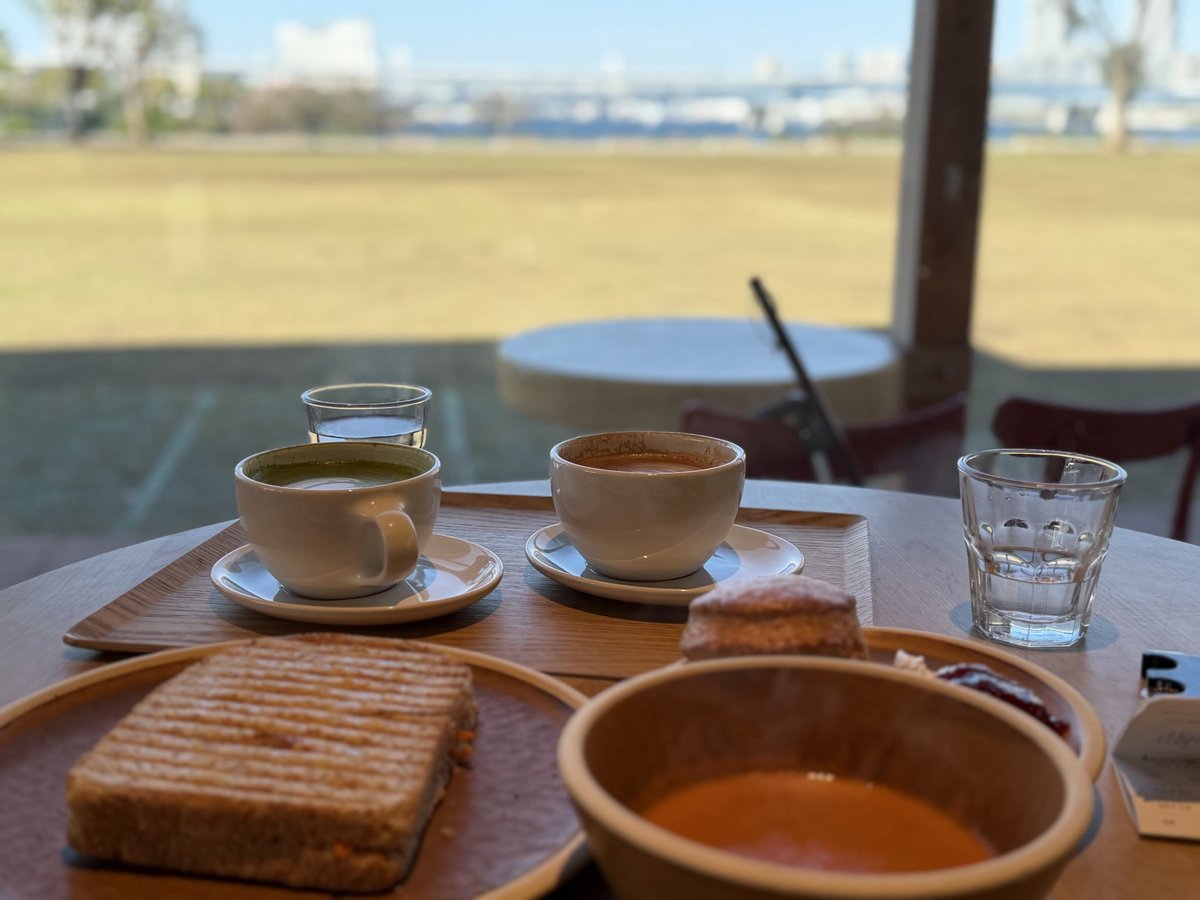 おにに tweet media