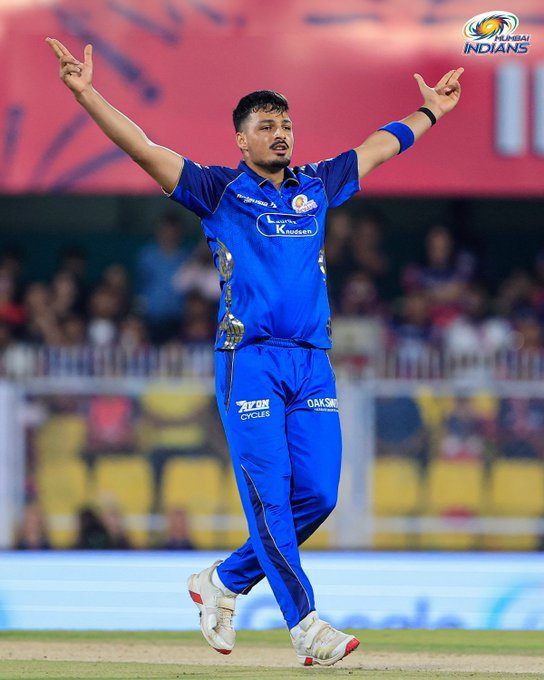 Mumbai Indians FC tweet media