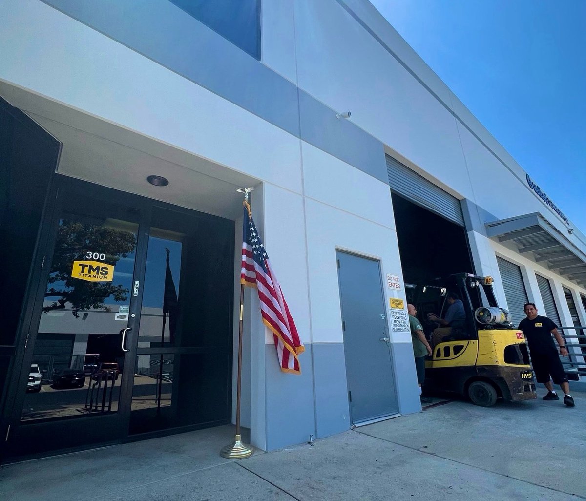 TMSTitanium's tweet photo. Building precision titanium products right here at home.
Proud to be American 🇺🇸

Visit us online:
https://t.co/3HXw1OY3D6

#TMSTitanium #americanmade #USA #TitaniumForAerospace #American https://t.co/gVaStvC6A3