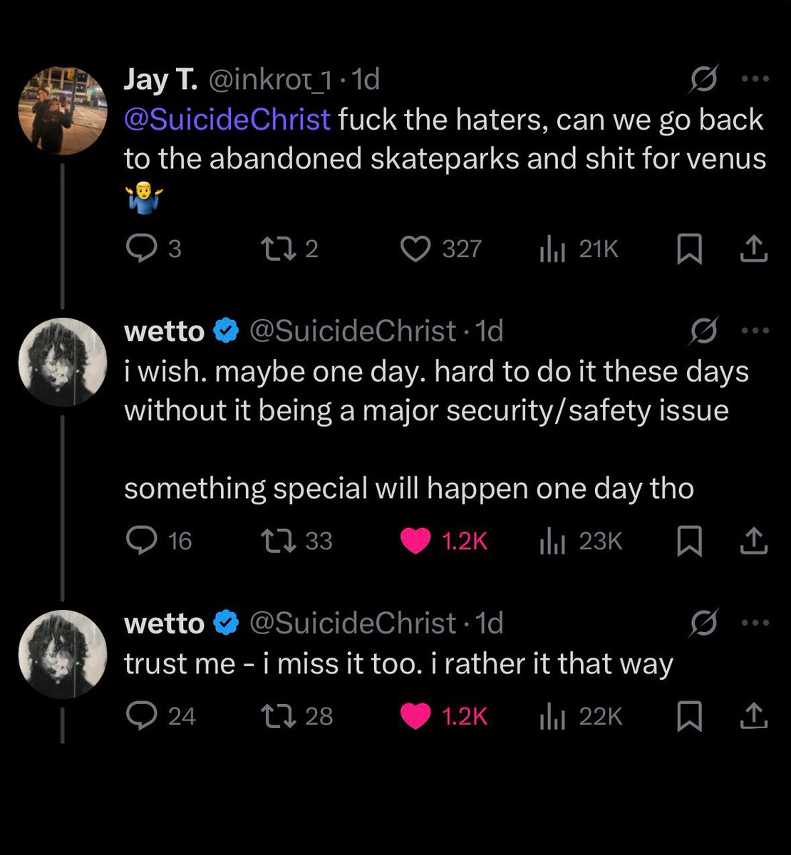 RubysNephew's tweet image. Scrim replies to fan asking for shows in smaller venues like the old days in abandoned buildings

possible smaller venue tour in the future?