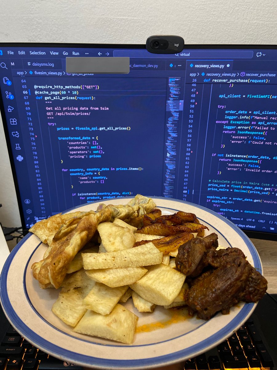 webdesignerng's tweet image. Light food + heavy coding 🥘👩🏽‍💻