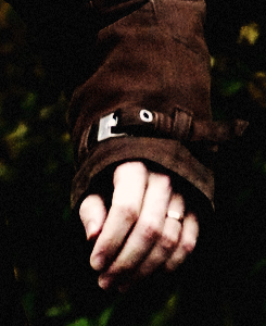 Aún no puedo creer que tengamos nuestros anillos y que esté casada con el mejor hombre del mundo 🧡