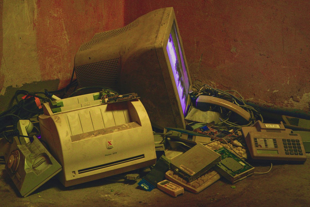CapricornFM's tweet photo. #BreakfastMasterclass | What do you do with broken gadgets, electronics, and appliances in your home? How do you dispose of them?
NEXT | Share with the #CapricornBreakfast team via WhatsApp: 079 899 6226. https://t.co/SmclmiTJsJ