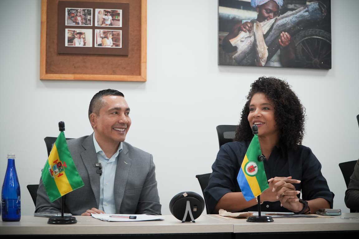 OCTAVIO GUZMÁN tweet media