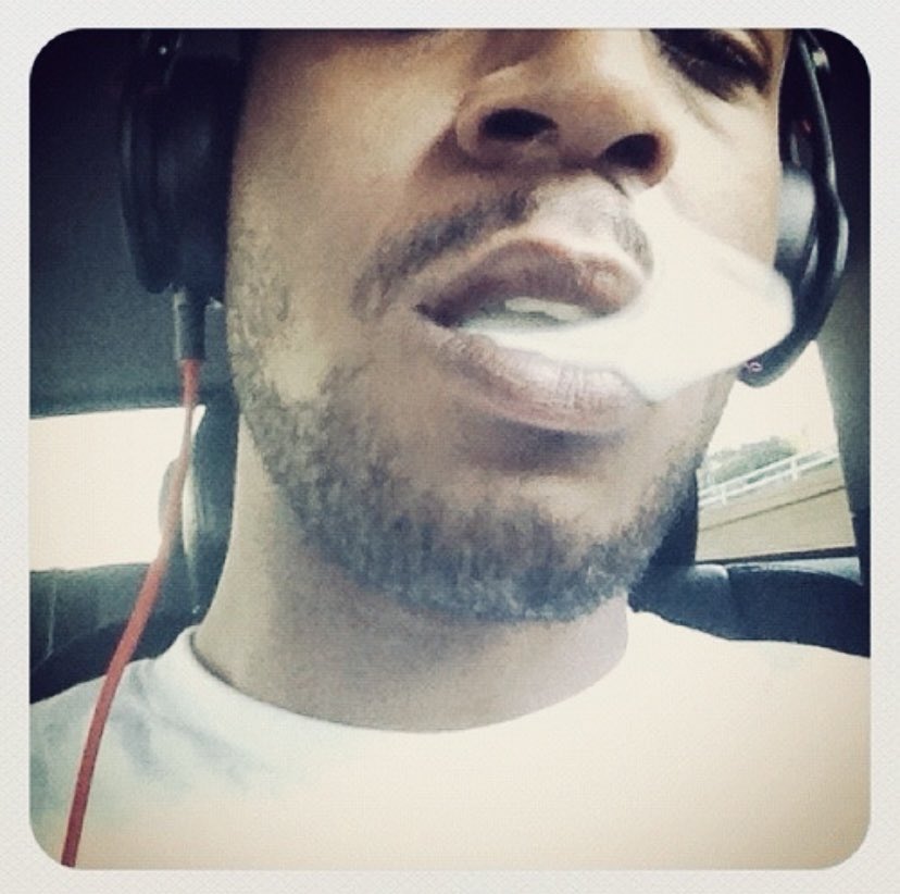 My fav Cudi pic so far love this vibe🚬