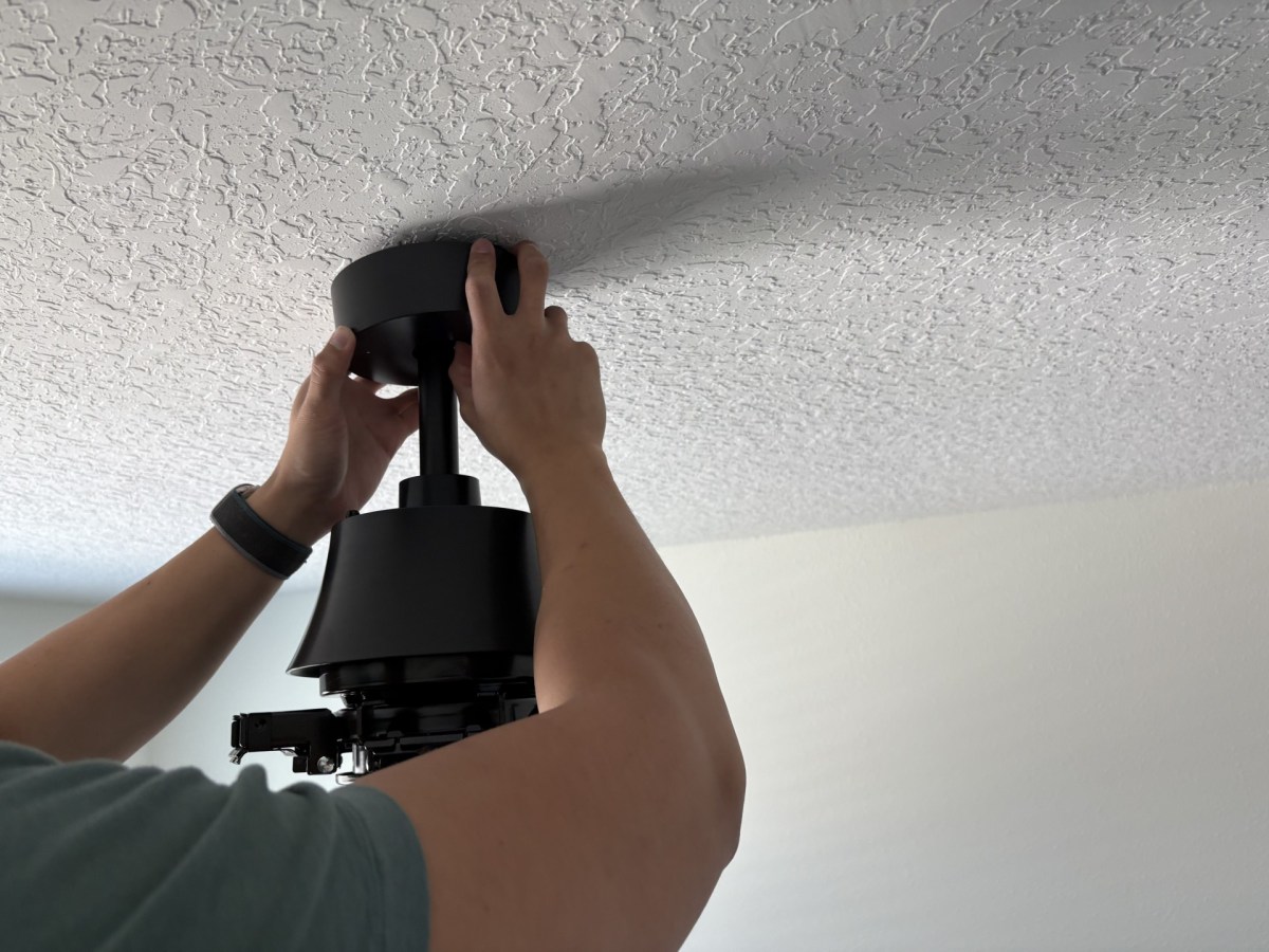 DustinMPeyser's tweet image. How to Install a Ceiling Fan Where a Ceiling Light Fixture Used to Be dlvr.it/TRwLD7 👉 Reveal Your ROI bit.ly/MyHomeAI 👈 #CeilingFan #HomeImprovement #DIYProjects #HomeDecor #InteriorDesign