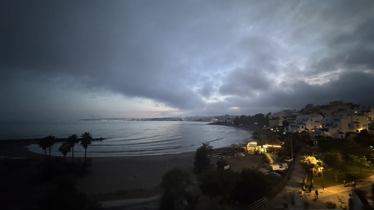 Barney & Chris tweet media