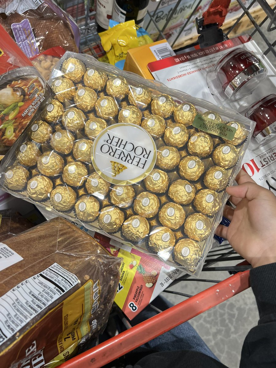 savella ⋆˚࿔ tweet media