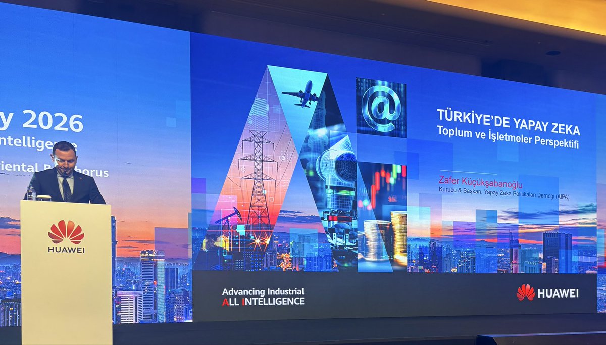 AliEselioglu's tweet image. Huawei’nin düzenlediği ICT Day 2026 etkinliği, @HuaweiTurkiye Genel Müdürü Tonny Bao’nun açılış konuşmasıyla başladı.
Yapay zekâdan bulut teknolojilerine kadar dijital dönüşümün en kritik başlıkları gün boyunca ele alındı. 
#AI #Cloud #DijitalDönüşüm 
#Huawei #ICTDay2026
