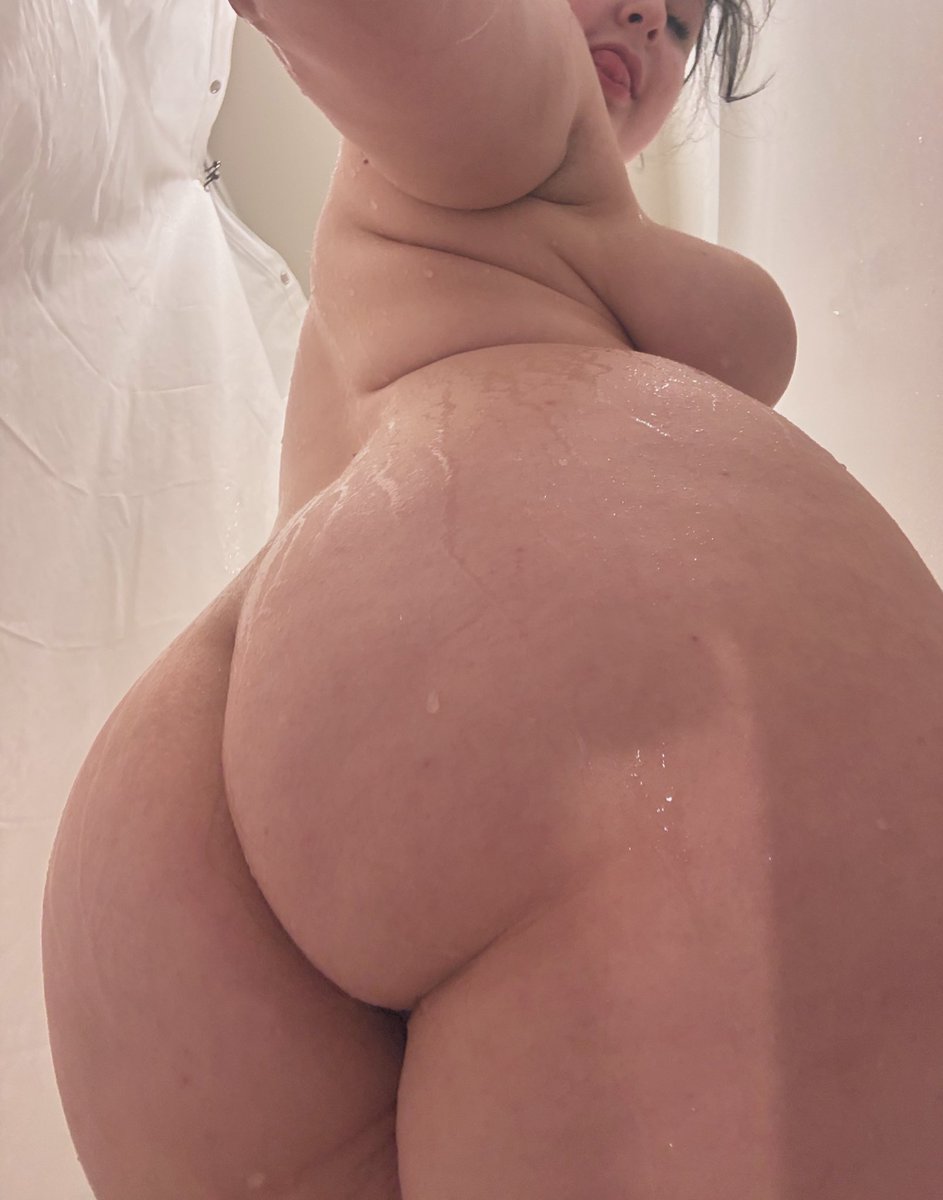 Phat puss wifey tweet media