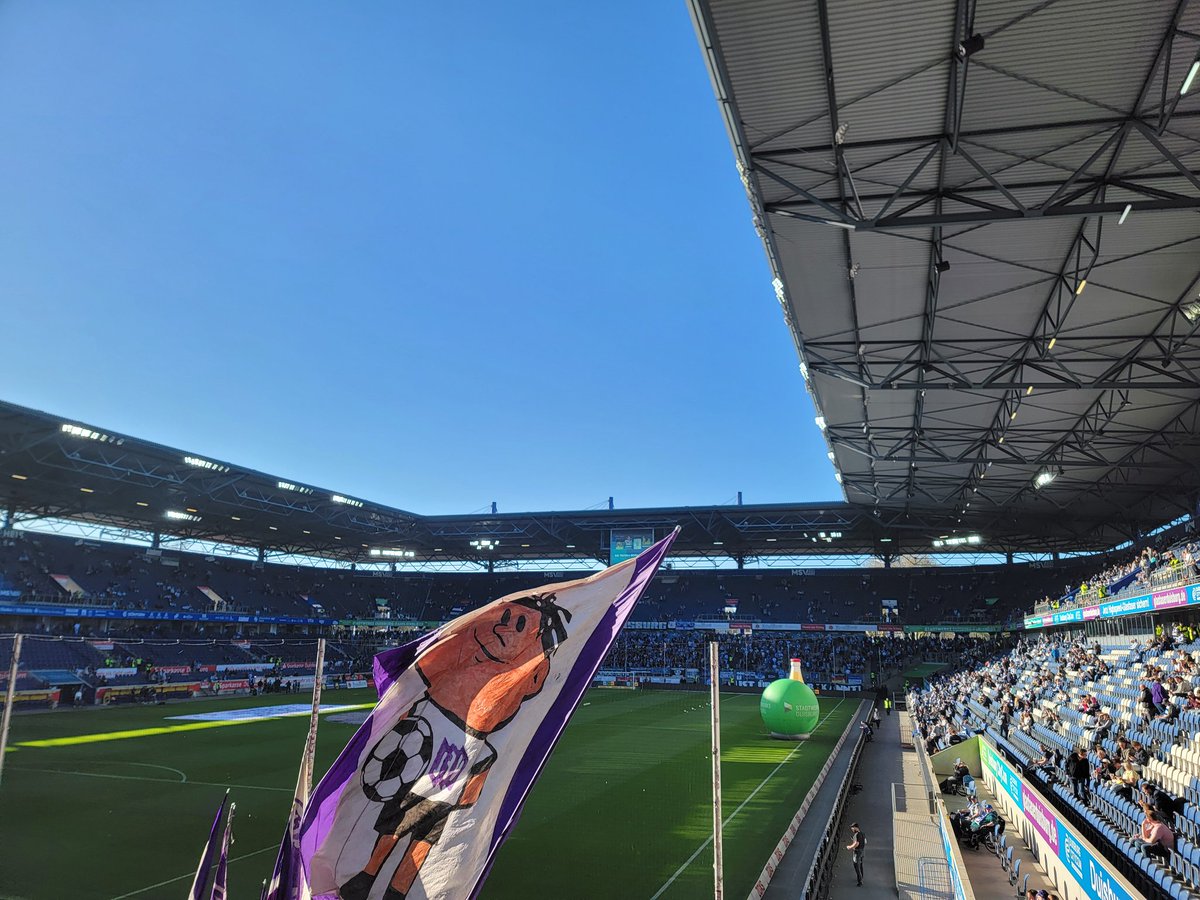 Zu viel zu sagen, um es auszuschreiben, Sonntag gegen Cottbus 3 Punkte!

⚽️ MSV Duisburg - VfL Osnabrück 1:0 (1:0)
🗓 07.04.2026, 19:00 MESZ
🏆 3. Liga 2025/26 - 32. Spieltag
🏟 Wedaustadion, Duisburg
🔢 Spiel im Ground: 2
🗣 ~24.000 (~3.500 Gäste)
🎫 22,77€