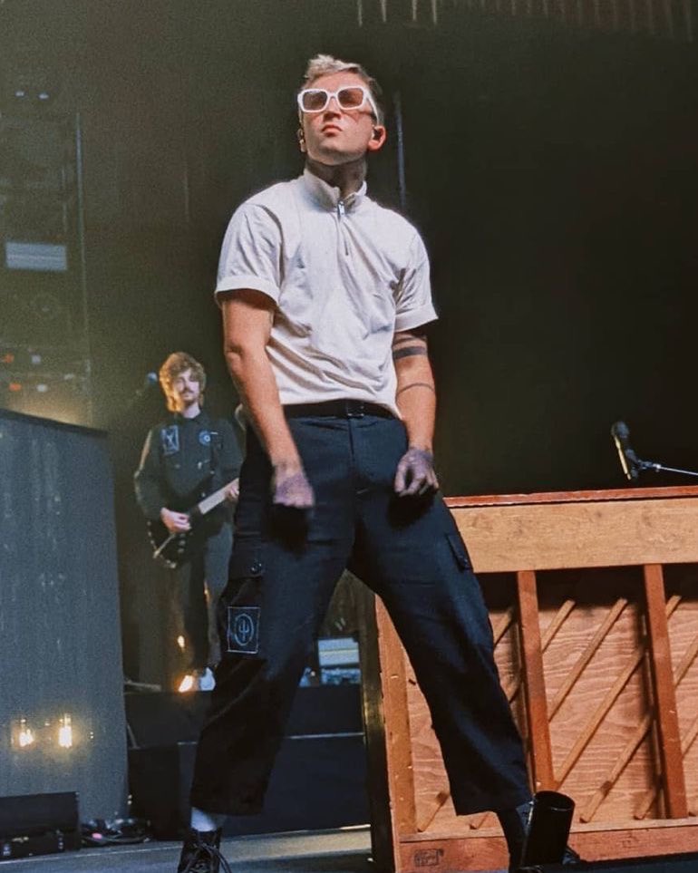 rø’ψ |-/ tweet media