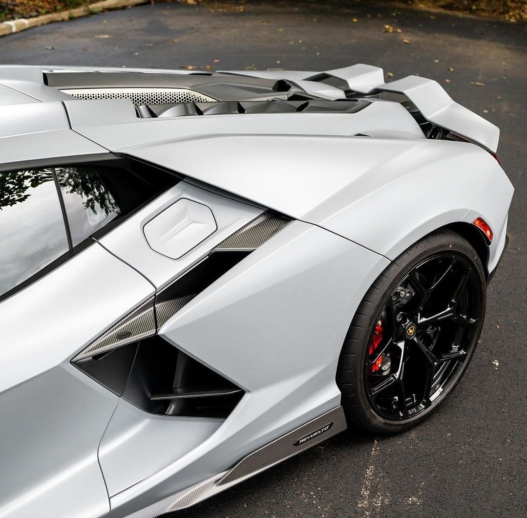 𝑫𝒂𝒊𝒍𝒚𝑳𝒂𝒎𝒃𝒐𝒓𝒈𝒉𝒊𝒏𝒊🐃™ tweet media