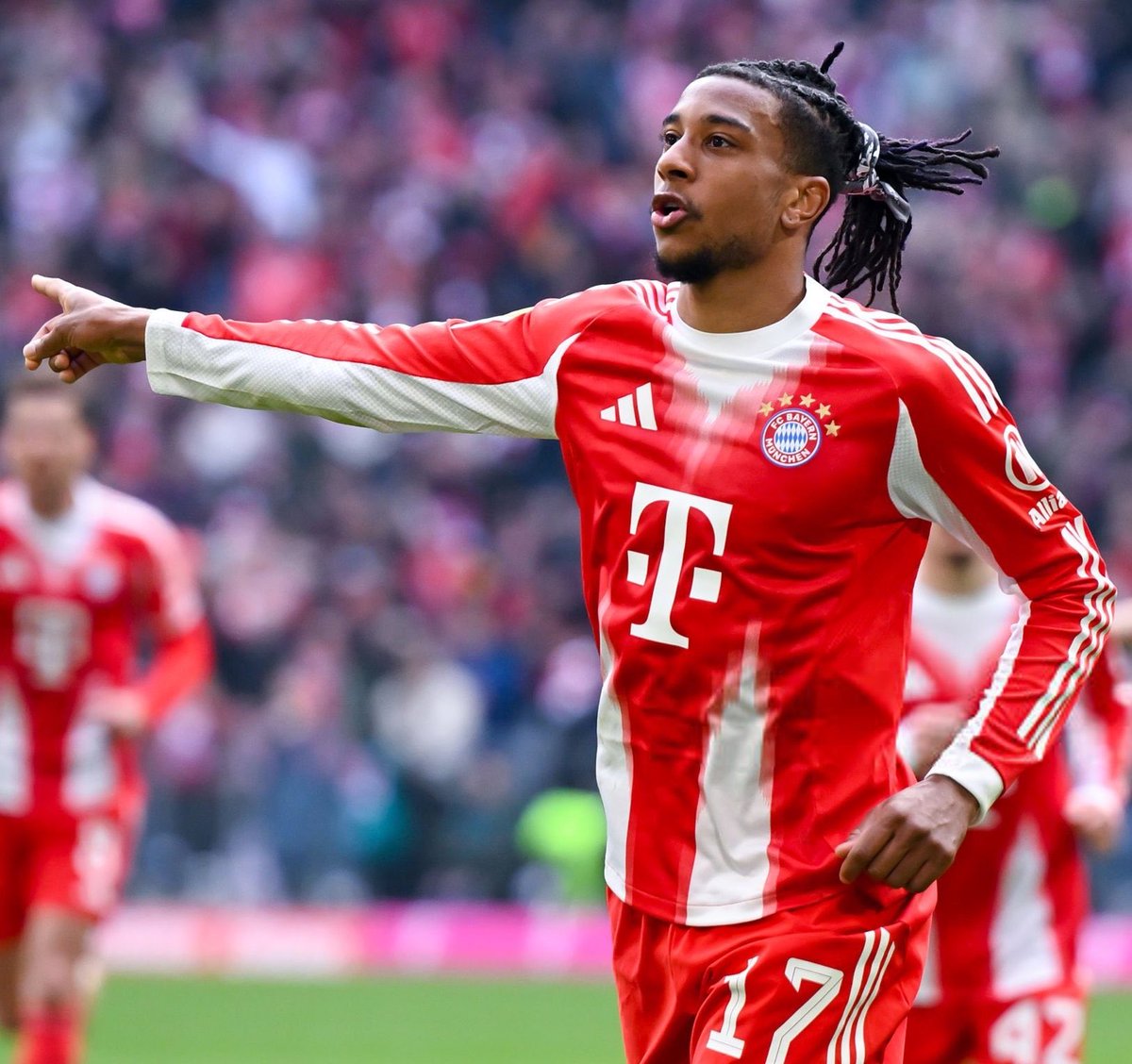 (fan) Trunks tweet media