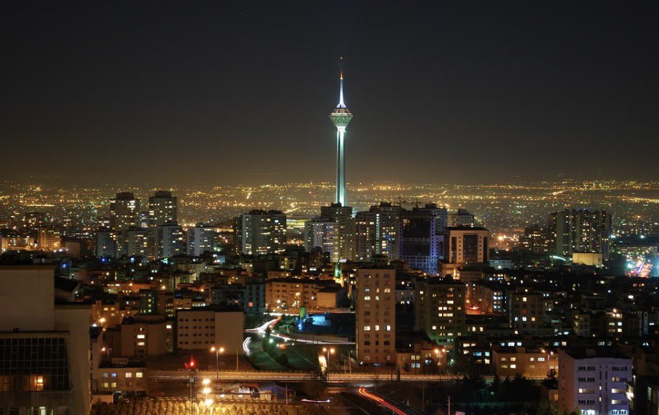 VoillardC's tweet photo. Face aux tensions croissantes entre les dirigeants iraniens, Téhéran, Natanyahou et Trump, il est urgent de réaffirmer une voie de dialogue et de responsabilité. La stabilité internationale ne peut se construire que par la diplomatie, jamais par l’escalade. 

#Paix #Diplomatie https://t.co/17jURmi0z7