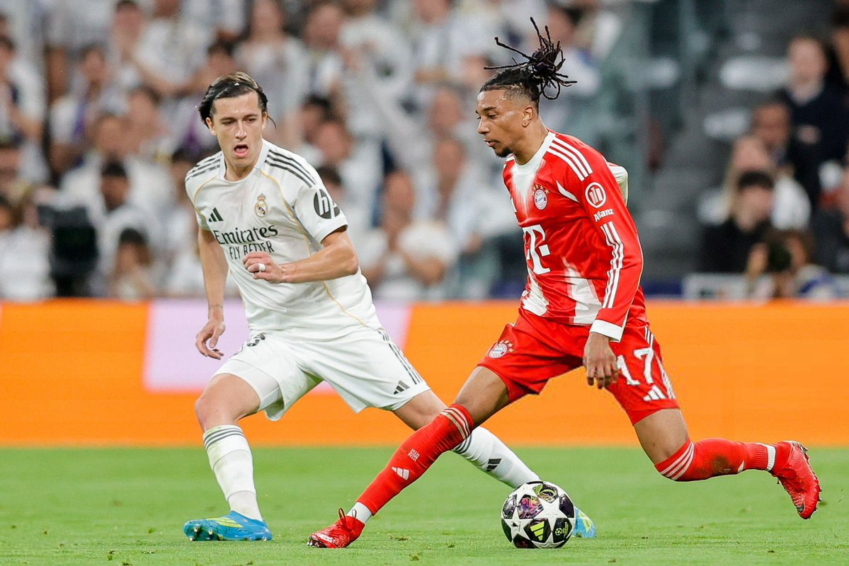 ActuFoot_'s tweet image. Ce que fait Michael Olise 🇫🇷 à Alvaro Carreras 🇪🇸. 😱🥵