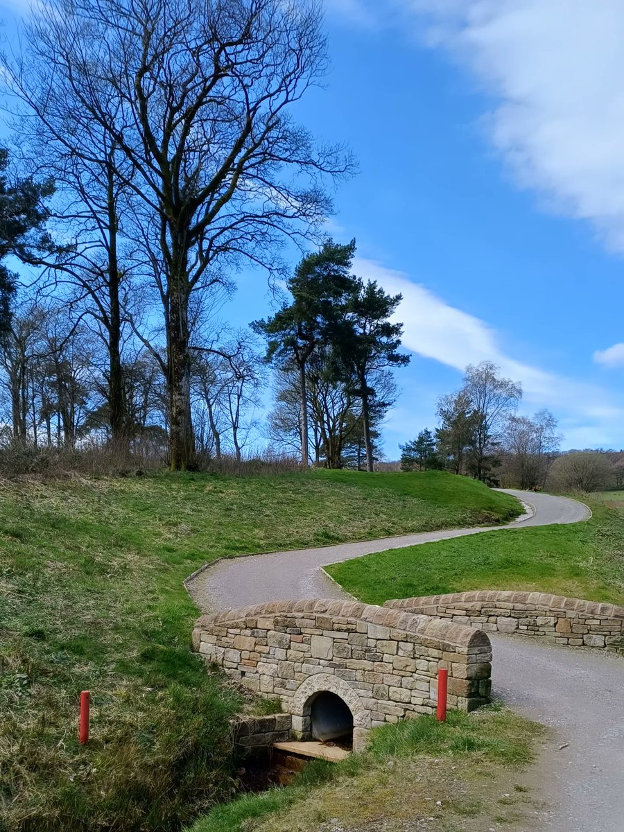 suttylass's tweet image. Bank Holiday in Buxton 🌞 🐣
#BankHolidayWeekend #EasterWalks