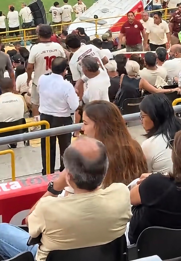 Tio Gasselmo tweet media