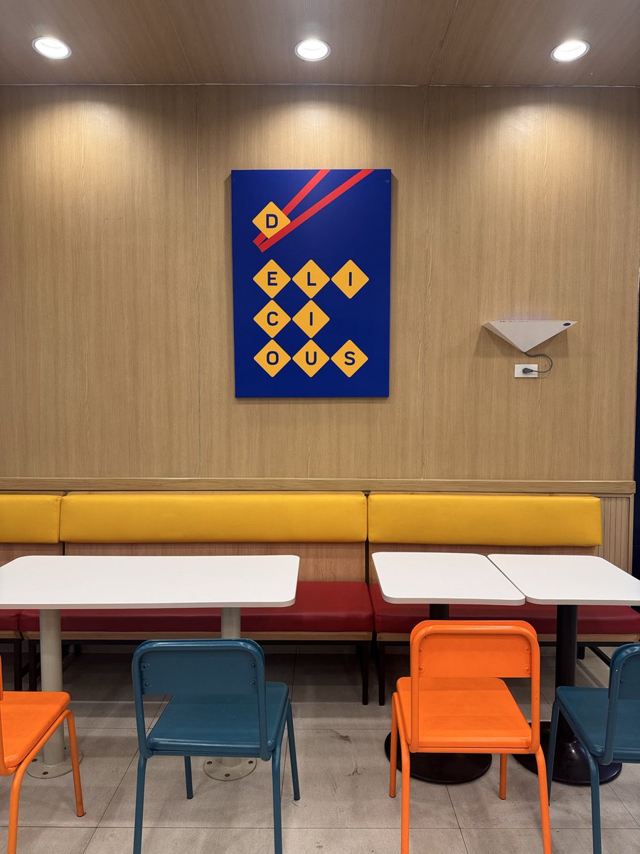 Holy Scheiße tweet media