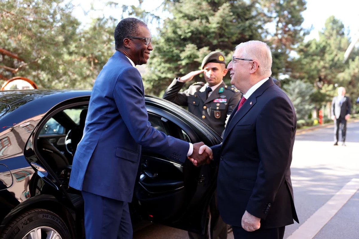 fabsenbln's tweet image. #Niger🇳🇪 - Turkish🇹🇷 Minister of Defence, Yaşar Güler received the Nigerien Minister of Defence, General Salifou Mody, in Ankara. Following the meeting, both signed a memorandum of understanding on the provision of military training support in Niger by the Turkish Government.