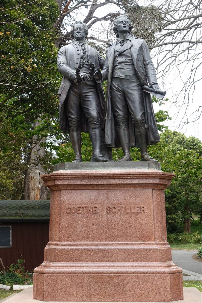 R.Сам 🦋🐏 tweet media